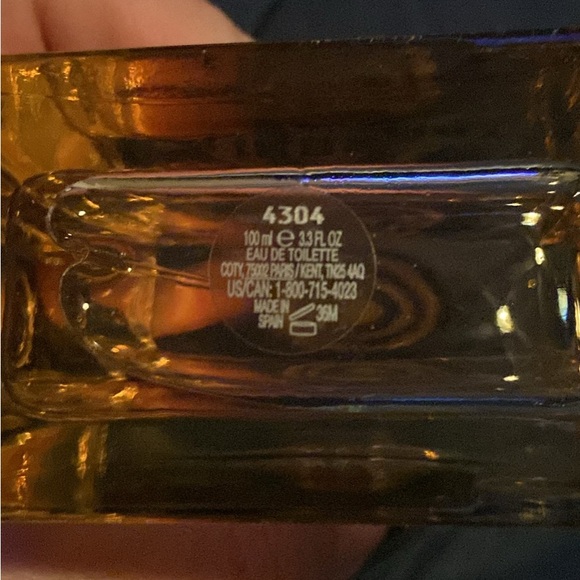 Burberry Hero - Picture 2 of 2